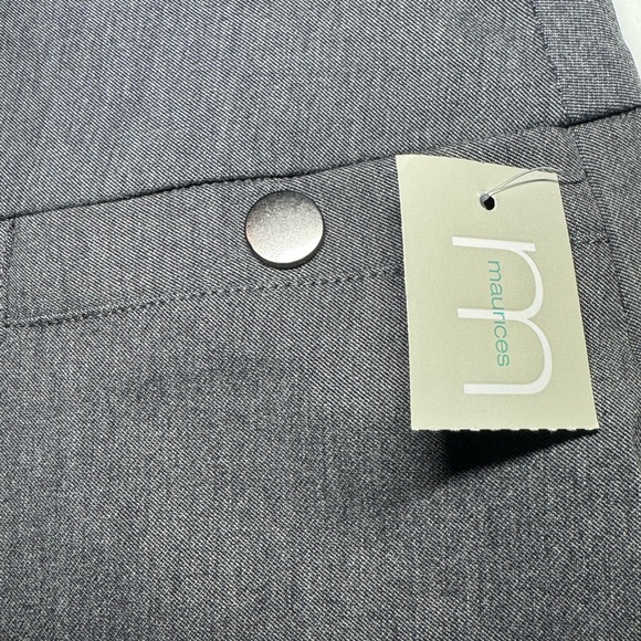 NWT Women’s size medium Gray Ankle work dress Pants mid rise cropped Maurice’s - Picture 2 of 8